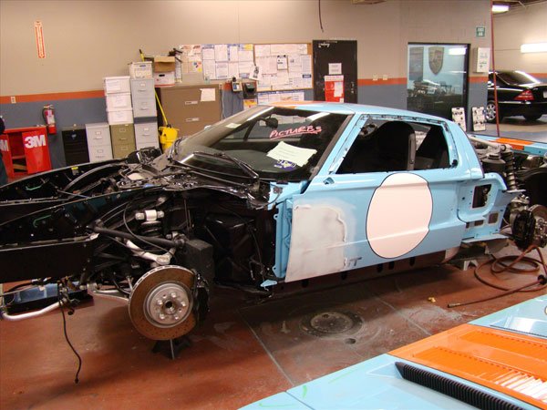 collision repair progress of ford gt
